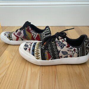 Women's Keen Elena Multi-Colored Oxford Low - Size 8